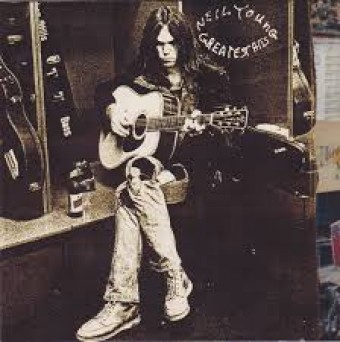 Neil Young 2004 - Greatest Hits - Na escolha de 10 álbuns musicais, 10 filmes ou desenhos, o Pen-Drive será grátis...Aproveite!
