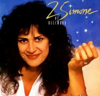 Simone 1995 -  Christmas (Natal) - Na Escolha de 10 álbuns musicais, 10 filmes ou desenhos, o Pen-Drive será grátis...Aproveite!