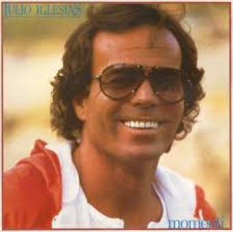 Julio Iglesias 1982 - Momenti - Na escolha de 10 álbuns musicais, 10 filmes ou desenhos, o Pen-Drive será grátis...Aproveite!