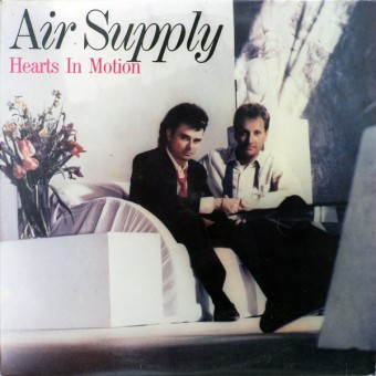 Air Supply 1986 -  Hearts In Motion - Na Escolha de 10 álbuns musicais, 10 filmes ou desenhos, o Pen-Drive será grátis...Aproveite!