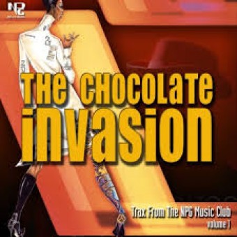 Prince 2004 - The Chocolate Invasion - Na escolha de 10 álbuns musicais, 10 filmes ou desenhos, o Pen-Drive será grátis...Aproveite!