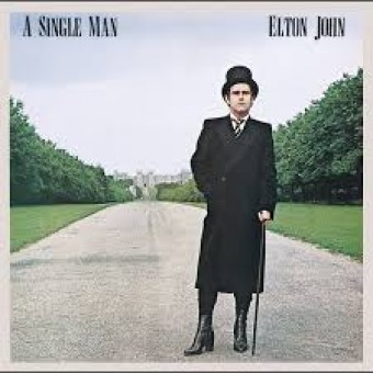 Elton John 1978 - A Single Man - Na escolha de 10 álbuns musicais, 10 filmes ou desenhos, o Pen-Drive será grátis...Aproveite!