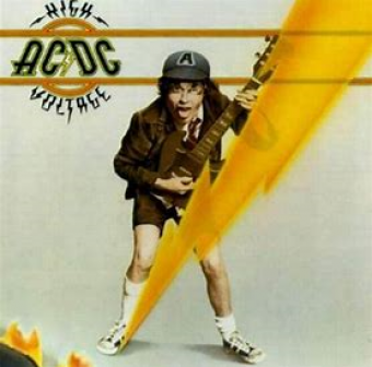 AC-DC 1976 - High Voltage - Na Escolha de 10 álbuns musicais, 10 filmes ou desenhos, o Pen-Drive será grátis...Aproveite!