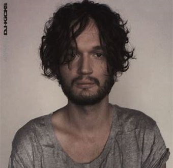 Apparat 2010 - DJ-KiCKS - Na escolha de 10 álbuns musicais, 10 filmes ou desenhos, o Pen-Drive será grátis...Aproveite!