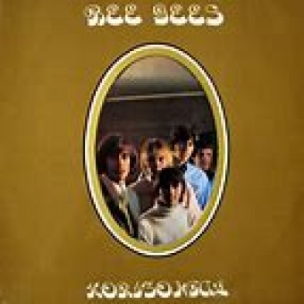 Bee Gees 1968 - Horizontal - Na escolha de 10 álbuns musicais, 10 filmes ou desenhos, o Pen-Drive será grátis...Aproveite!