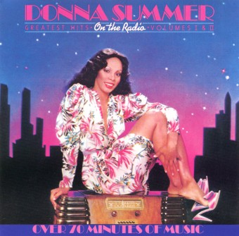 Donna Summer 1979 - Greatest Hits - On The Radio - Na escolha de 10 álbuns musicais, 10 filmes ou desenhos, o Pen-Drive será grátis...Aproveite!