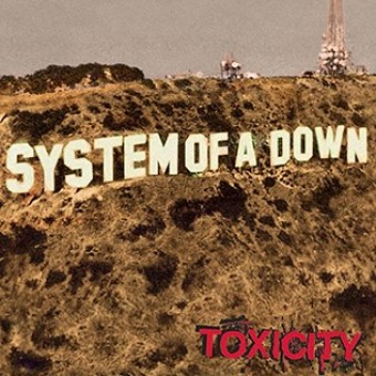 System of a Down 2001 - Toxicity - Na escolha de 10 álbuns musicais, 10 filmes ou desenhos, o Pen-Drive será grátis...Aproveite!