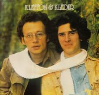 Kleiton & Kledir 1980 - Kleiton & Kledir - Na escolha de 10 álbuns musicais, 10 filmes ou desenhos, o Pen-Drive será grátis...Aproveite!