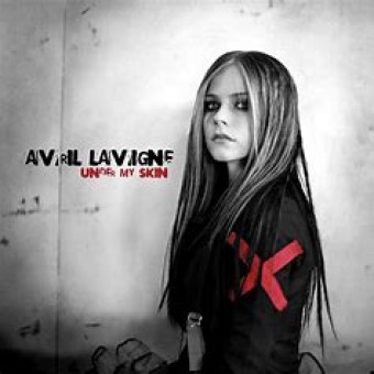 Avril Lavigne 2004 - Under My Skin - Na escolha de 10 álbuns musicais, 10 filmes ou desenhos, o Pen-Drive será grátis...Aproveite!