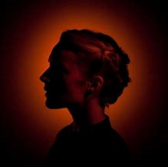 Agnes Obel 2013 - Aventine (Deluxe) - Na Escolha de 10 álbuns musicais, 10 filmes ou desenhos, o Pen-Drive será grátis...Aproveite!