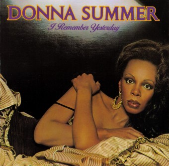 Donna Summer 1977 - I Remember Yesterday - Na escolha de 10 álbuns musicais, 10 filmes ou desenhos, o Pen-Drive será grátis...Aproveite!