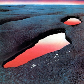 Simple Minds 1979 - Life in a Day - Na escolha de 10 álbuns musicais, 10 filmes ou desenhos, o Pen-Drive será grátis...Aproveite!