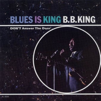 B.B.King 1967 - Blues Is King - Na escolha de 10 álbuns musicais, 10 filmes ou desenhos, o Pen-Drive será grátis...Aproveite!