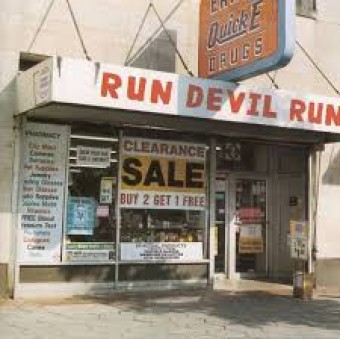 Paul McCartney 1999 - Run Devil Run - Na escolha de 10 álbuns musicais, 10 filmes ou desenhos, o Pen-Drive será grátis...Aproveite!