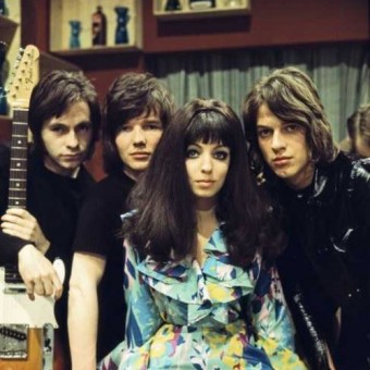 Shocking Blue 1989 - The Very Best Of- Na escolha de 10 álbuns musicais, 10 filmes ou desenhos, o Pen-Drive será grátis...Aproveite!