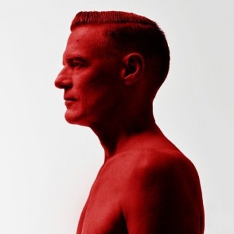 Bryan Adams 2019 - Shine A Light - Na escolha de 10 álbuns musicais, 10 filmes ou desenhos, o Pen-Drive será grátis...Aproveite!