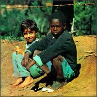 Milton Nascimento 1972 - Clube da Esquina - Na escolha de 10 álbuns musicais, 10 filmes ou desenhos, o Pen-Drive será grátis...Aproveite!