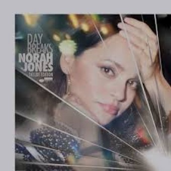Norah Jones 2017 - Day Breaks (Deluxe) - Na escolha de 10 álbuns musicais, 10 filmes ou desenhos, o Pen-Drive será grátis...Aproveite!