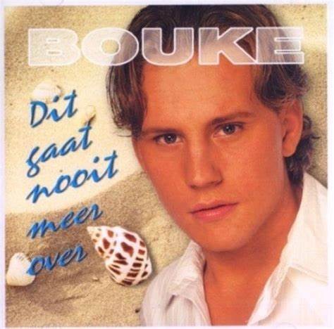 Bouke 2005 - Dit Gaat Nooit Meer Over - The Ultimate Collection - Na escolha de 10 álbuns musicais, 10 filmes ou desenhos, o Pen-Drive será grátis...Aproveite!