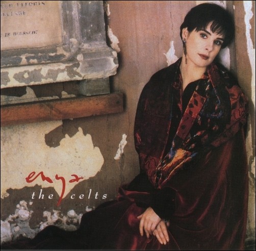 Enya 1987 - The Celts (2009 Japanese Reissue) - Na escolha de 15 álbuns musicais, 15 filmes ou desenhos, o Pen-Drive será grátis...Aproveite!