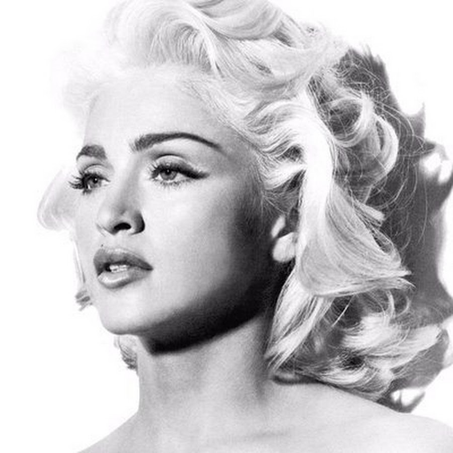Madonna 2022 - Singles & Remix - Na Escolha de 15 álbuns musicais e Video, o Pen-Drive será grátis...Aproveite!